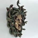 Medusa Guardian Wall Plaque Snakes Fangs Scream Fierce Decor
