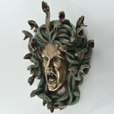 Medusa Guardian Wall Plaque Snakes Fangs Scream Fierce Decor